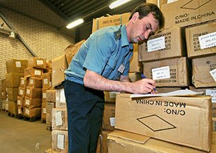 ФТС планирует введение усложненной процедуры по пропуску международной почты