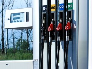 Самый дешевый бензин продается в Туркменистане, а солярка – в России