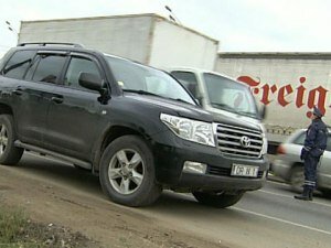 Водителей-&laquo;иностранцев&raquo; заставят соблюдать правила