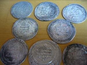 Монеты под видом пуговиц.