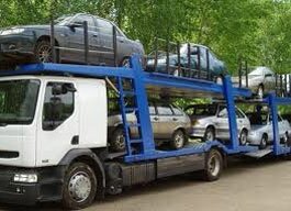 Авто прибывает на таможенный пост