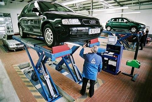 В техпаспорте на авто должны быть данные о техническом осмотре и соответствии экологическим нормам