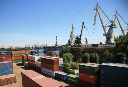 Кто может выступать в роли таможенного брокера?