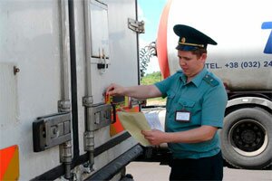 Как не получить штраф на таможне?