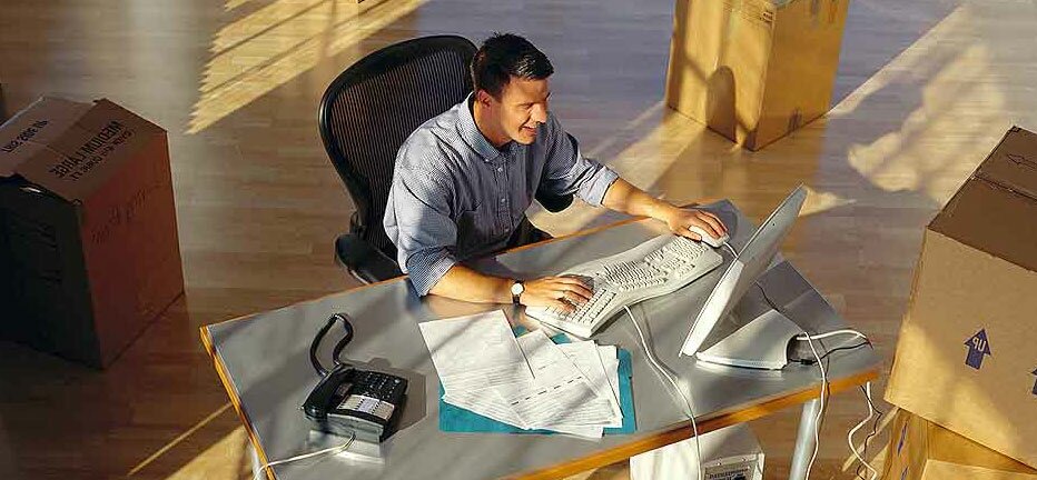 Менеджер по таможенному оформлению. Чем занимается и сколько получает?